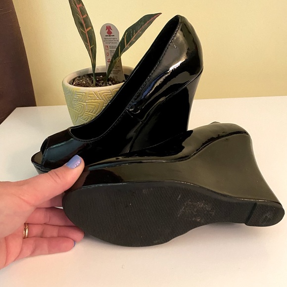 Classified Black Shoes, size 7.5 - Picture 3 of 6